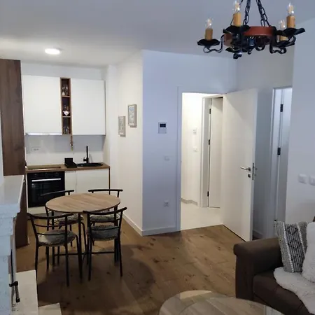 Apartman Virgin Forest - Free Garage דירה *