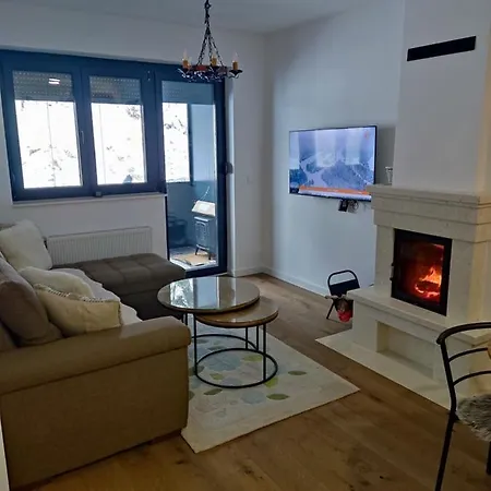 Lejlighed Apartman Virgin Forest - Free Garage